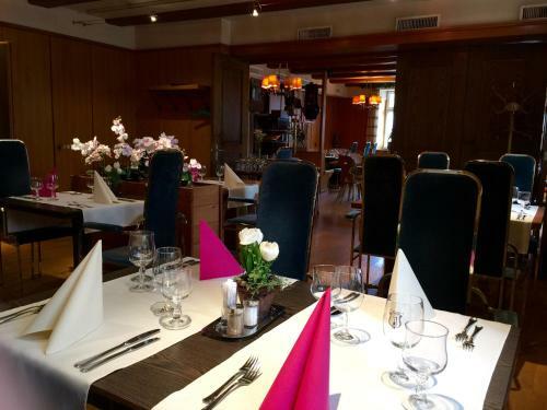 Posada Gasthof Zum Roten Thurm