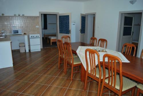 Hostal Rodinn� Ubytov�n� Na Habe?i