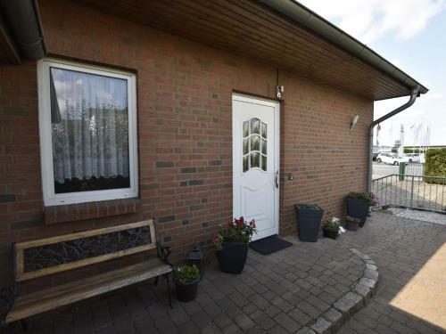 Cozy Apartment In Rostock With Terrace