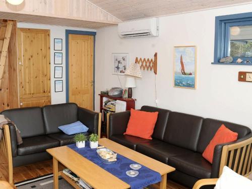 Three-bedroom Holiday Home In Esbjerg V 2