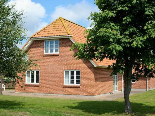 Six-bedroom Holiday Home In Bl�vand 6