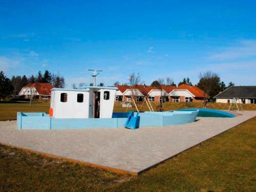 Six-bedroom Holiday Home In Bl�vand 6