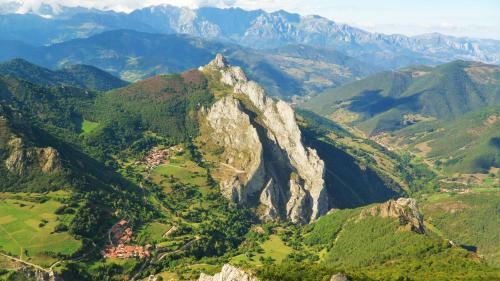 Agroturismo Viviendas Rurales El Cant�n