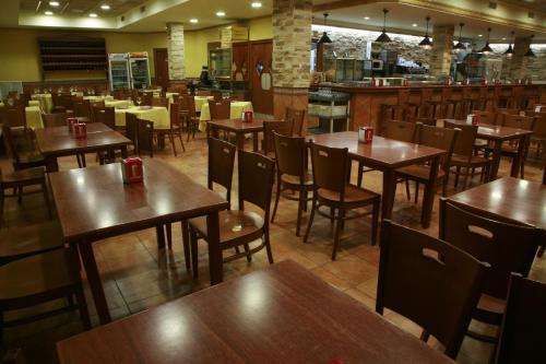 Hotel Hostal El Poligono