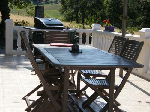 Villa Climatisee Avec Piscine Privee � L'oree Du Perigord