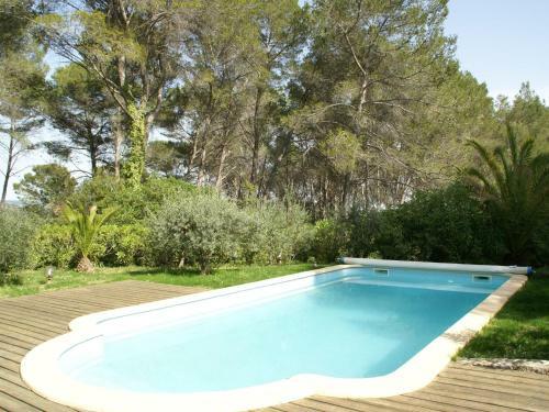Spacious Holiday Home In Draguignan With Large Pool