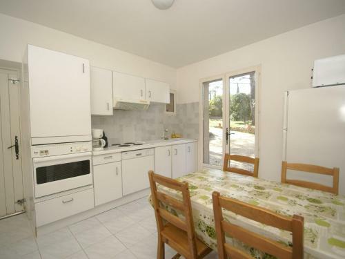 Spacious Holiday Home In Draguignan With Large Pool