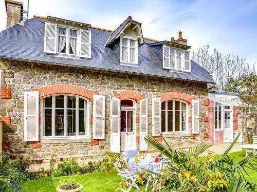 Holiday Home La Chaumi�re