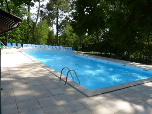 Pavillon Dans Marina Piscine Collective - 186702