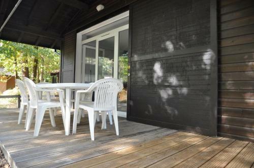 Pavillon Dans Marina Piscine Collective - 186702