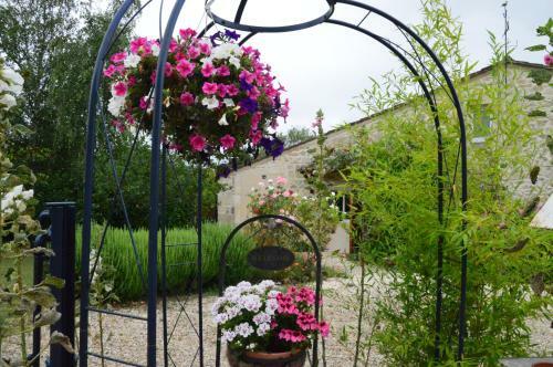 Bed & Breakfast Chambres D'h�tes Du Domaine De Lansac