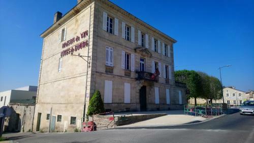 Bed & Breakfast Chambres D'h�tes Du Domaine De Lansac