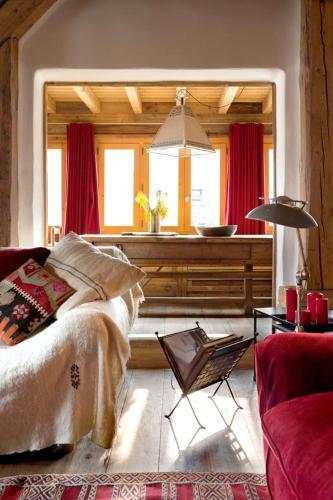 Chalet Route De Mottaret