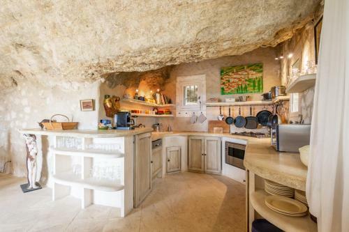 Les Baux De Provence Villa Sleeps 10 Pool Wifi