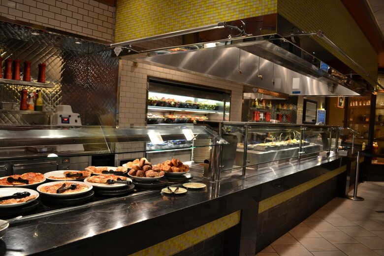 Hotel Treasure Island