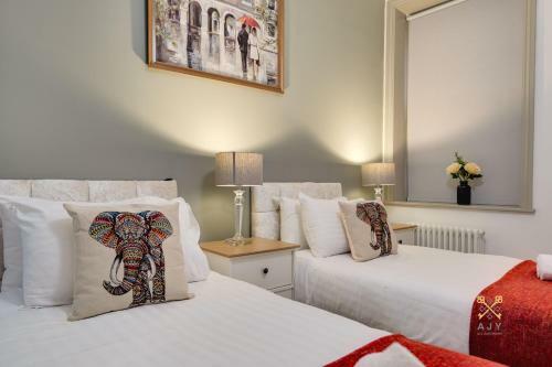 Queens Ajy Birmingham City Centre Apartment