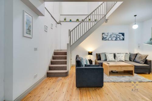 Queens Ajy Birmingham City Centre Apartment