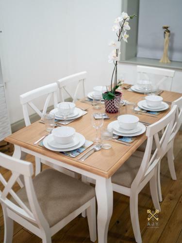 Queens Ajy Birmingham City Centre Apartment