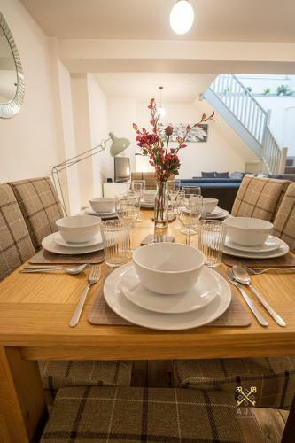 Queens Ajy Birmingham City Centre Apartment