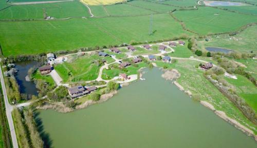 Hazel 3 - Standard Plus One Bed Apartment On Private Estate