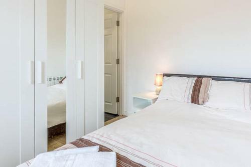 Hazel 1 - Standard Plus One Bed Apartment On Private Estate