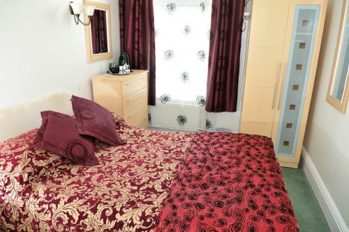 Hostal Balmoral Guest House