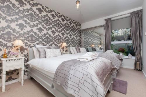 Apartamento 2 Bedroom Flat In Holyrood Area Accommodates 6