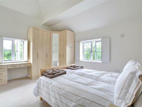 Tranquil Holiday Home In Luckett With Garden