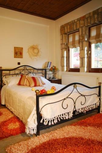 Hostal Guesthouse Petrino
