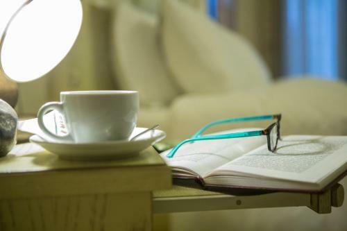 Evzin Hotel