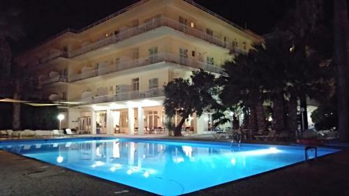 Nireus Hotel