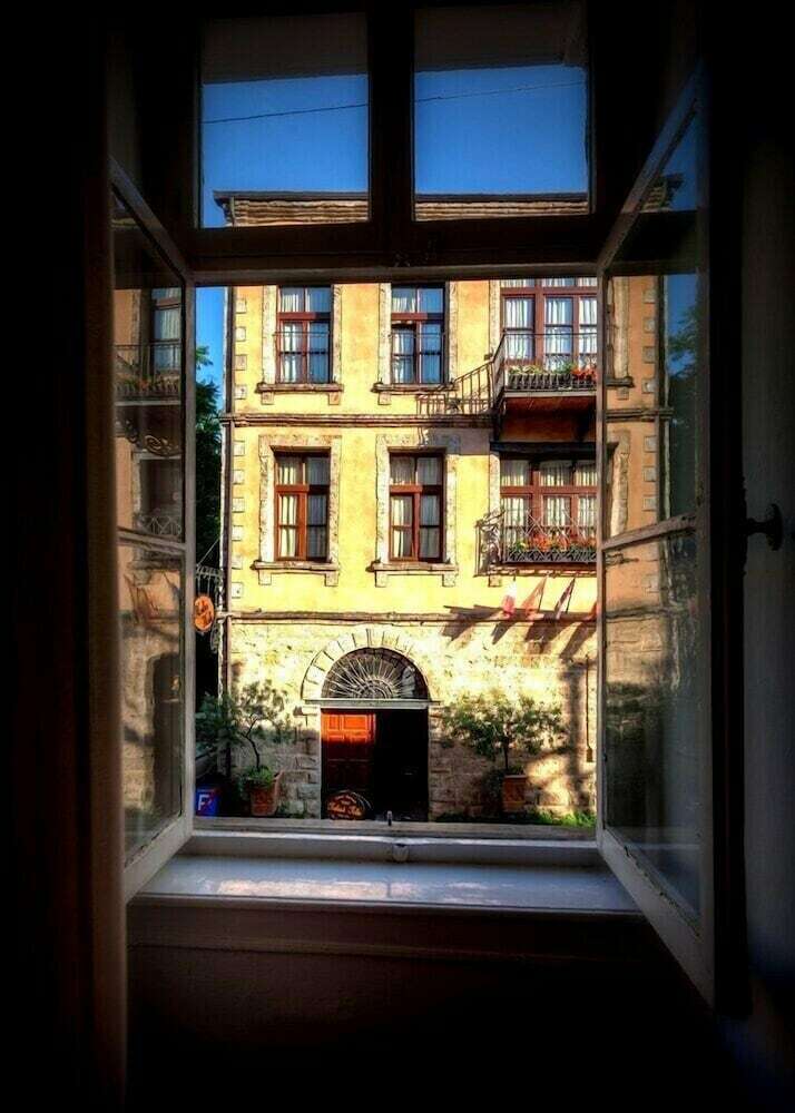 Deluxe Boutique Hotel Palea Poli