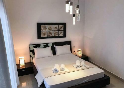 Aelia Apartments
