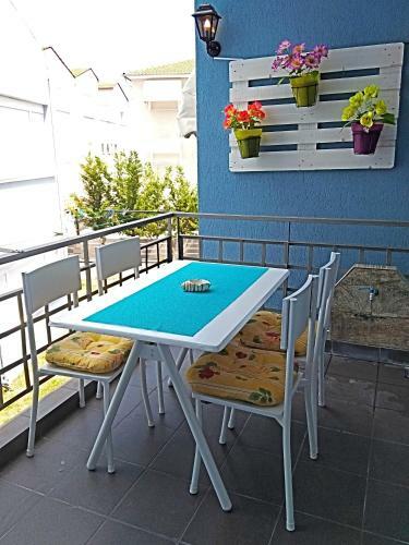 Iro Apartment