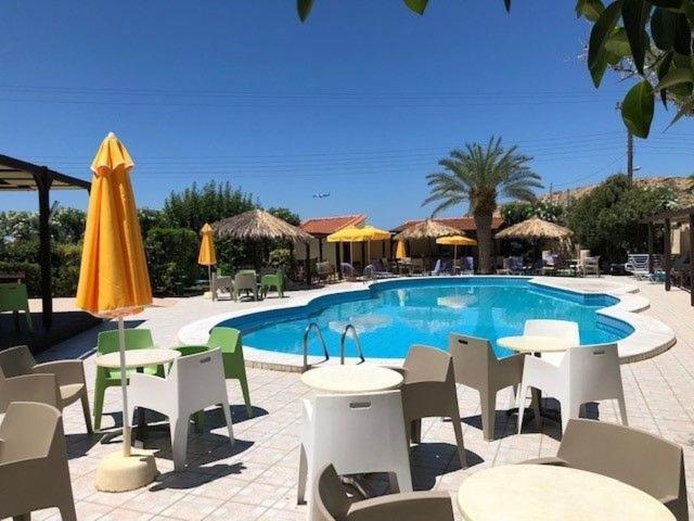 Karteros Hotel
