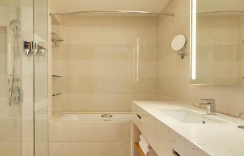 Hotel Four Points By Sheraton Shenzhou Peninsula Resort