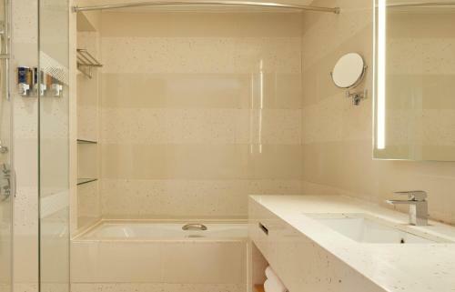 Hotel Four Points By Sheraton Shenzhou Peninsula Resort