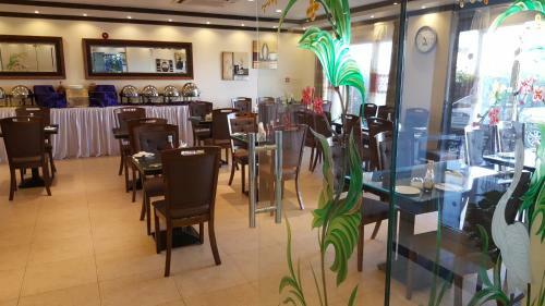 Al Thuriah Hotel Apartment