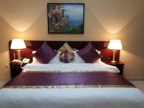 Royal Gardens Hotel