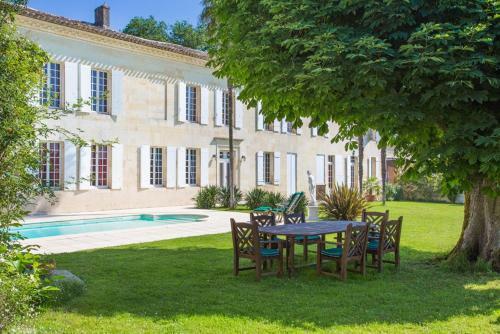 Agroturismo Blesignac Chateau Sleeps 12 Pool Wifi