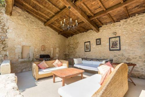 Agroturismo Blesignac Chateau Sleeps 12 Pool Wifi