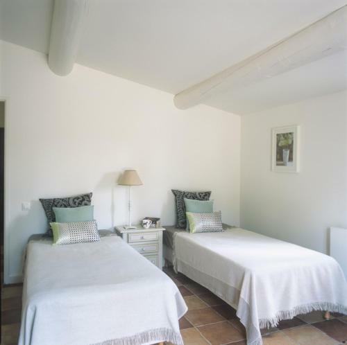 Eygalieres Villa Sleeps 6 Pool Wifi