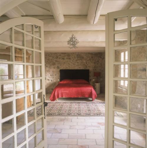 Eygalieres Villa Sleeps 6 Pool Wifi