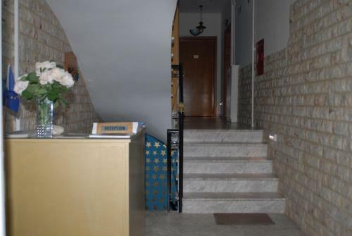 85 M� Apartments New Panorama (Under New Management)