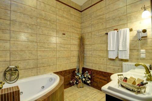 Naiades Hotel Resort & Conference