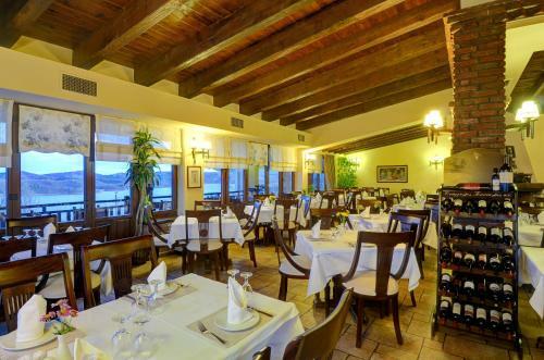 Naiades Hotel Resort & Conference