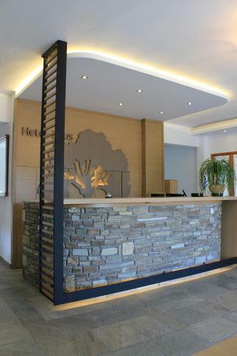 Zeus Hotel