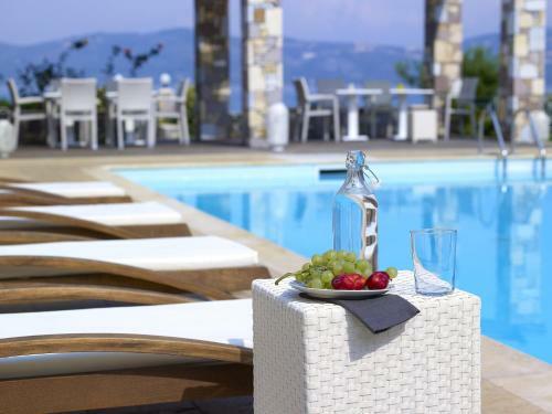 Aeolis Apartments & Studios