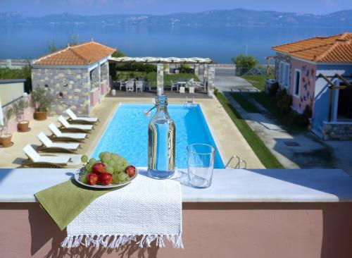 Aeolis Apartments & Studios