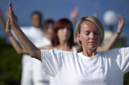 Aeolis Apartments & Studios